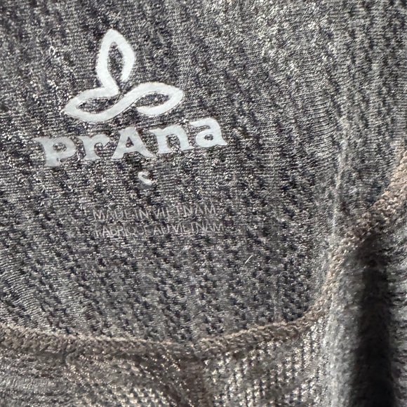 Prana Helani Lightweight Mesh Striped Short Sleeve Grey Athletic Yoga Top Small - Picture 15 of 16